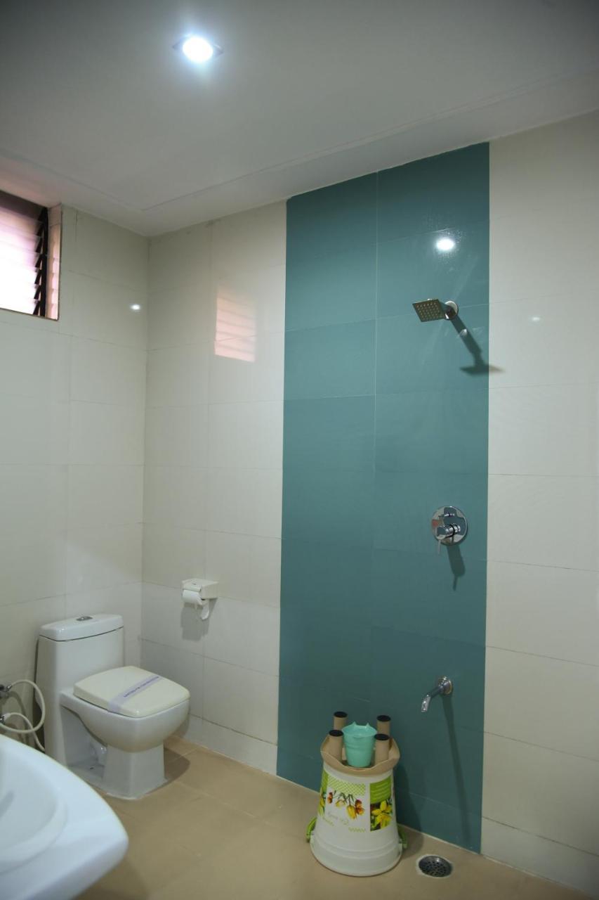 Hotel Sarayu Hassan Bagian luar foto